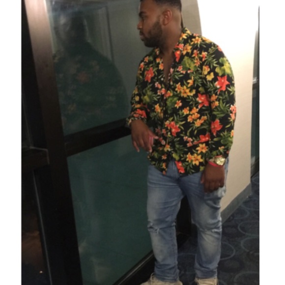 Meet your Posher, Tyrell - Picture 1 of 1